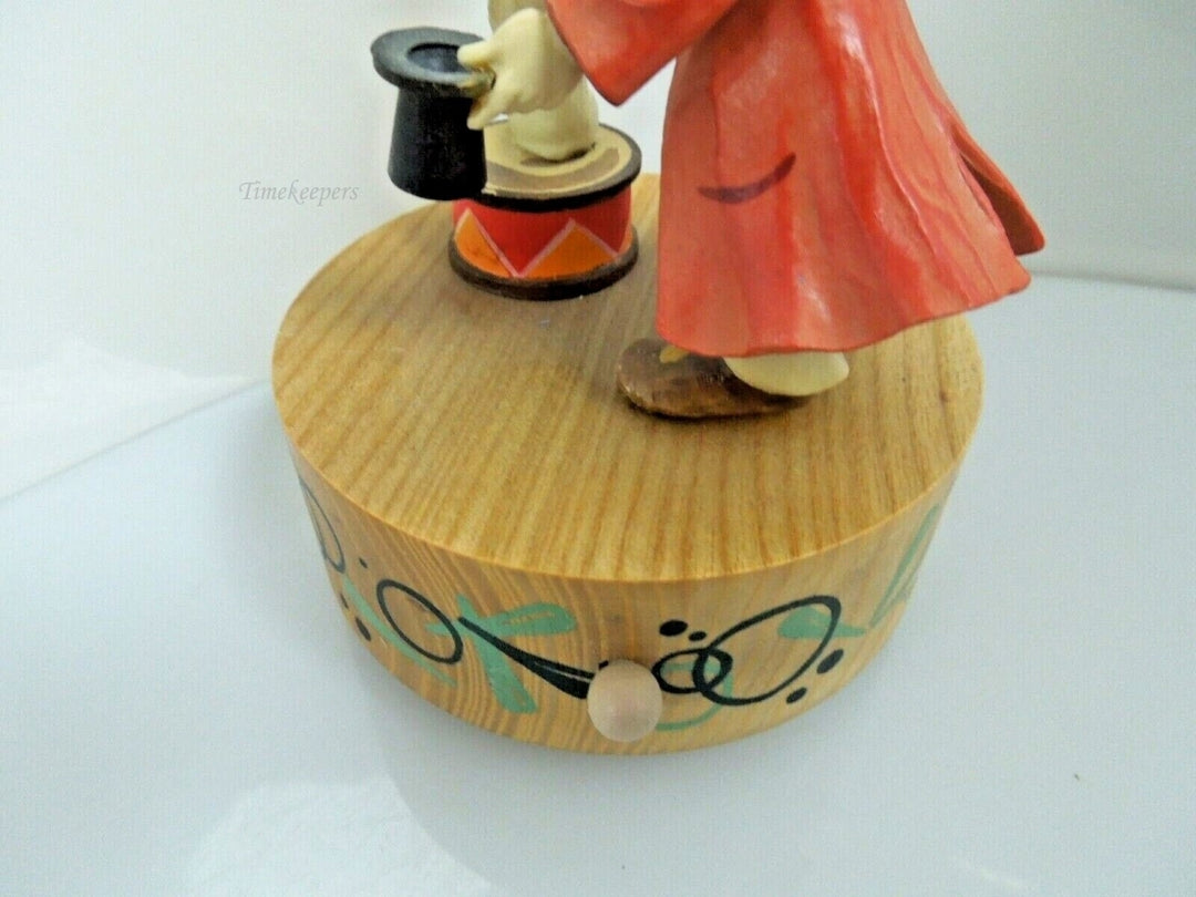 s024 Vintage 1970's Anri Music Box Italy Candyman Clown Magician with Circus Puppy  