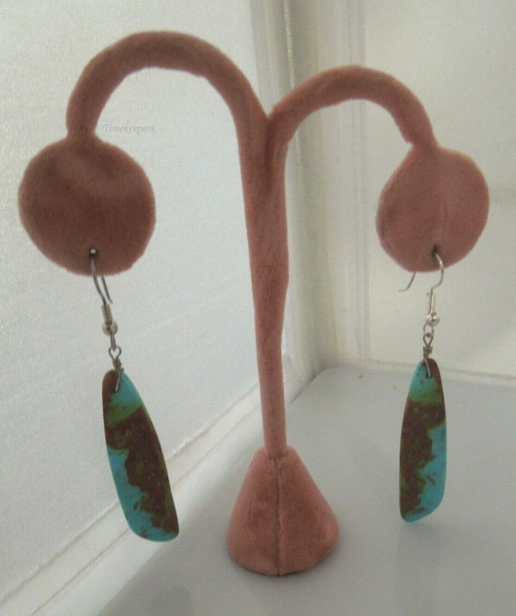 r527 Silver plated Turquoise Dangle And Drop earrings