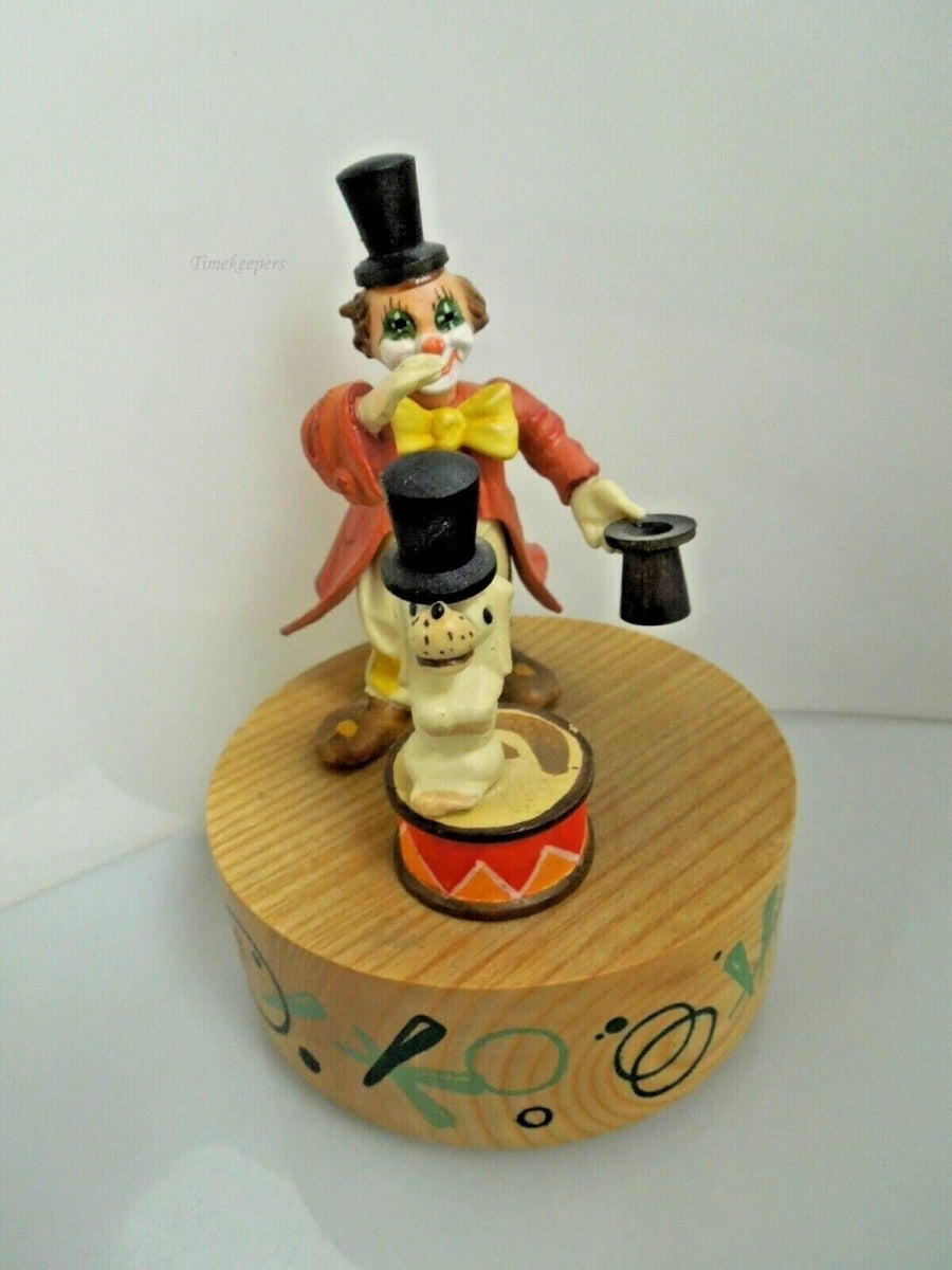 s024 Vintage 1970's Anri Music Box Italy Candyman Clown Magician with Circus Puppy  