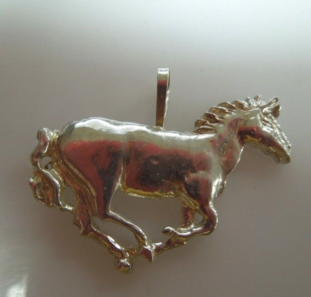 r545 Sterling Silver 925 Running Horse Pendant