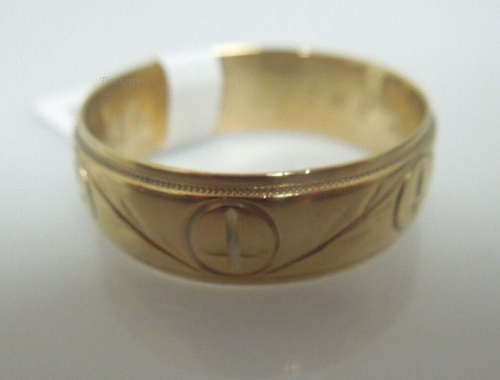 s053 Men's Christian Leaf and Cross Wedding Band 14k Yellow Gold 