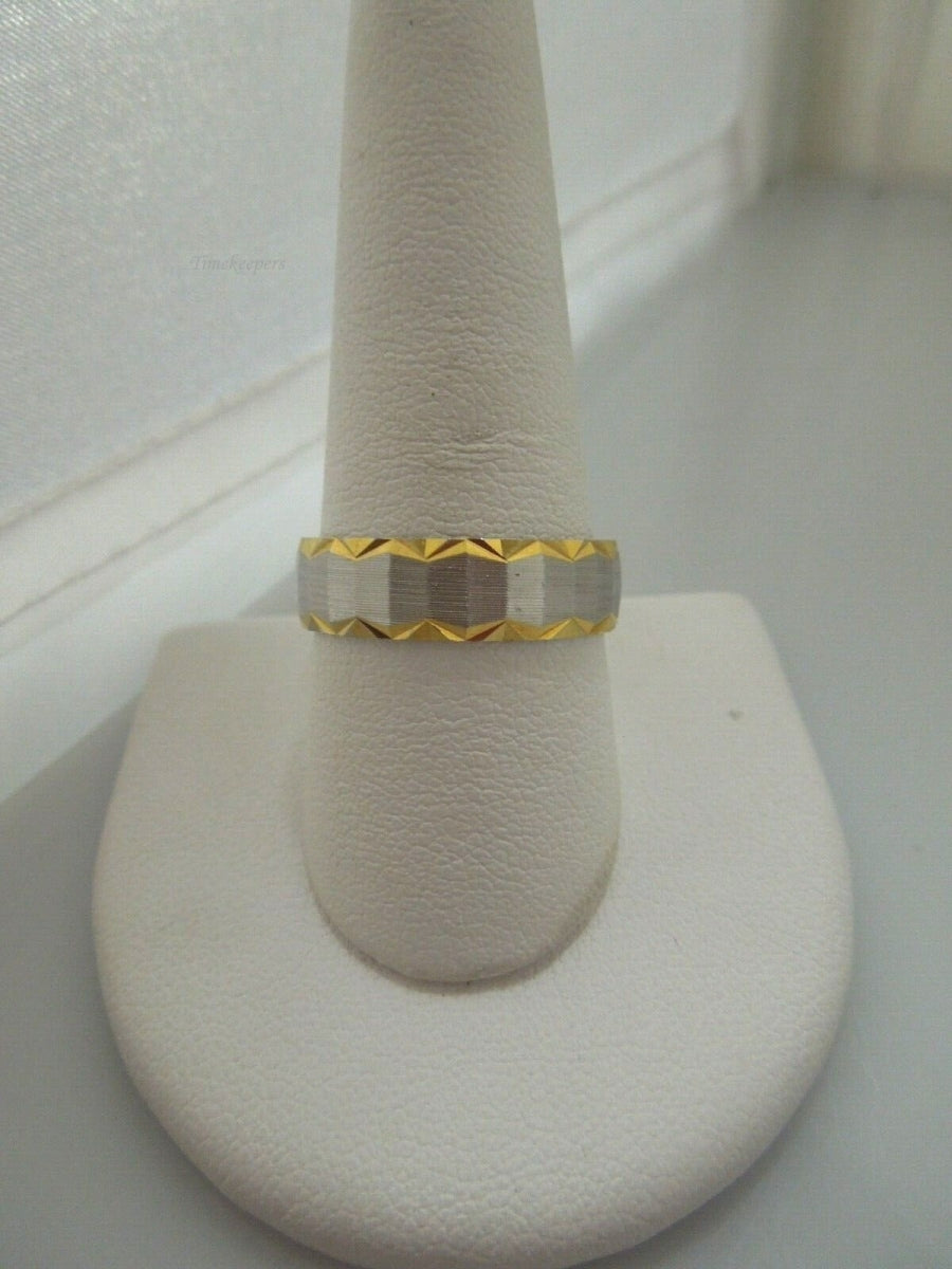 r496 Keepsake (14kt) White Yellow Gold Etched Wedding Band Size 10(USA) Signed 6.1g