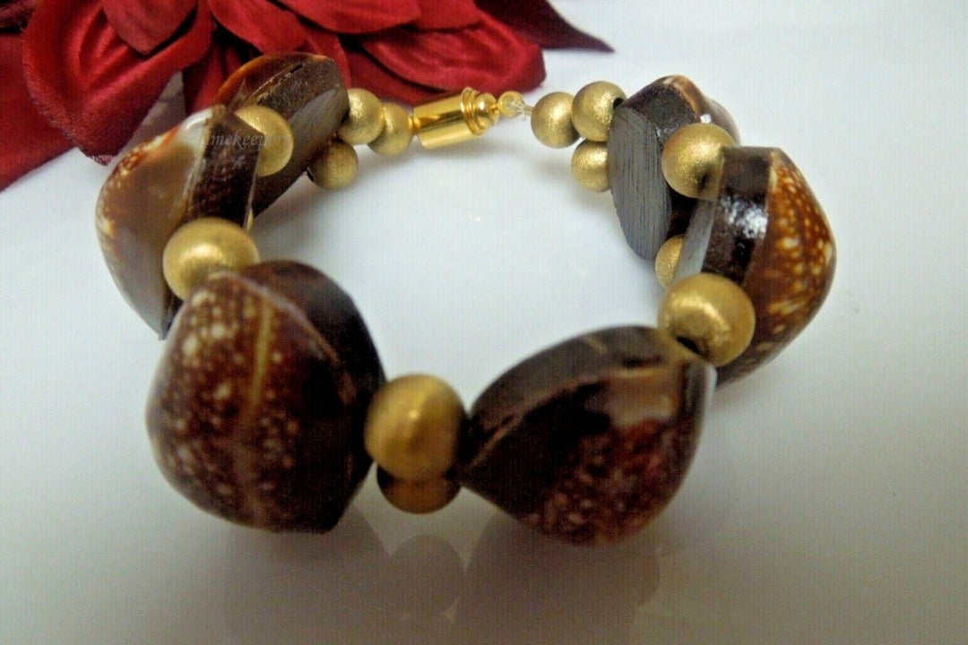 r820 Vintage Handmade Brown White Snail Shell Wood Mounted Bracelet  