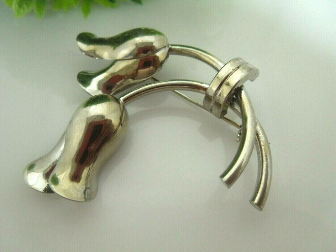 q493 Pretty Silver tone Flower Tulips Brooch Pin/Dress Pin/Sweater Pin