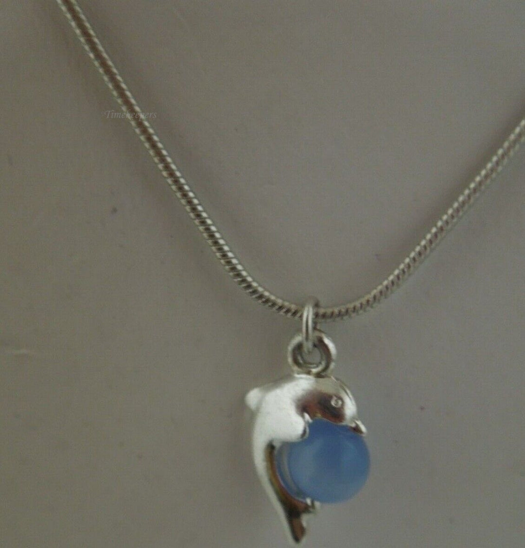 r462 Beautiful Silver tone Dolphin Pendant Chain