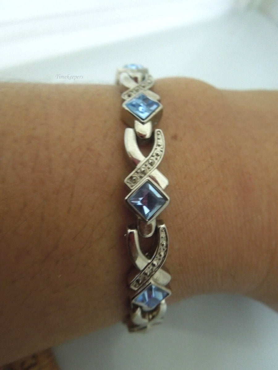 r670 Vintage 1950s Silvertone 7" Link Bracelet Faux Blue Rhinestone Tennis Bracelet