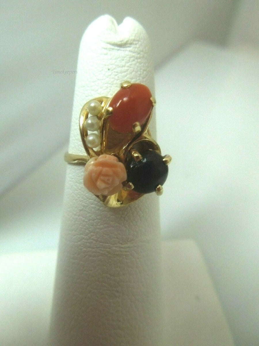 q648 14kt Yellow Gold Multi Stone Ring Size 5 (USA)