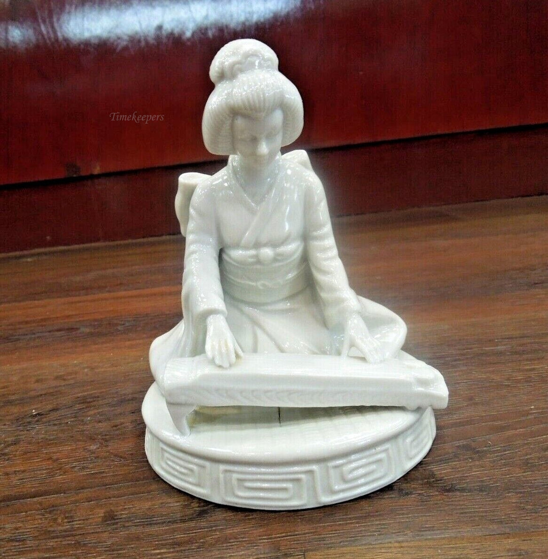 r290 Enesco Vintage Japanese Porcelain White Geisha Girl Musical 6" Wind Lady Figurine Music Box