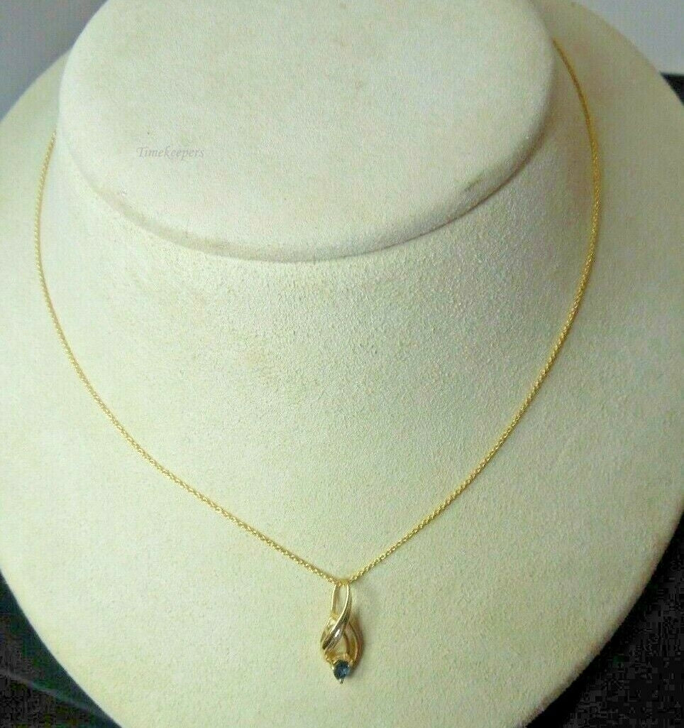 q712 Lovely 14kt Yellow Gold 18" Link Chain with Sapphire Pendant 2.3 g