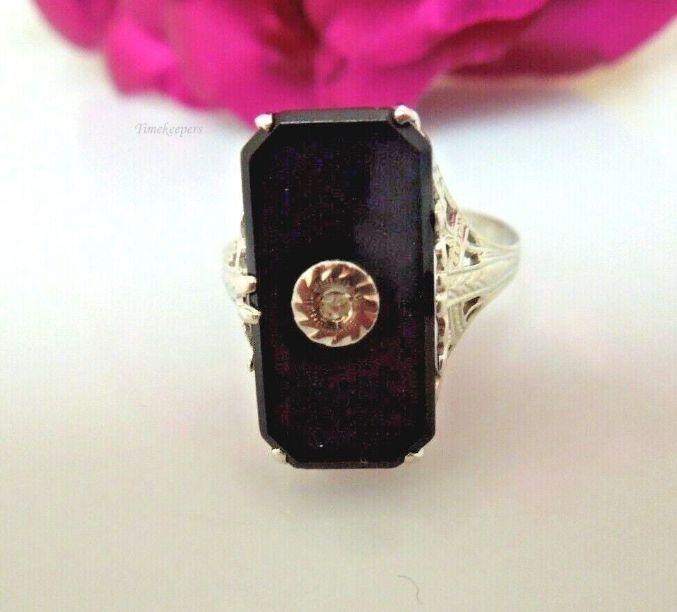 r759 14kt White Gold Onyx Filigree Ring Size 4.75 Signed