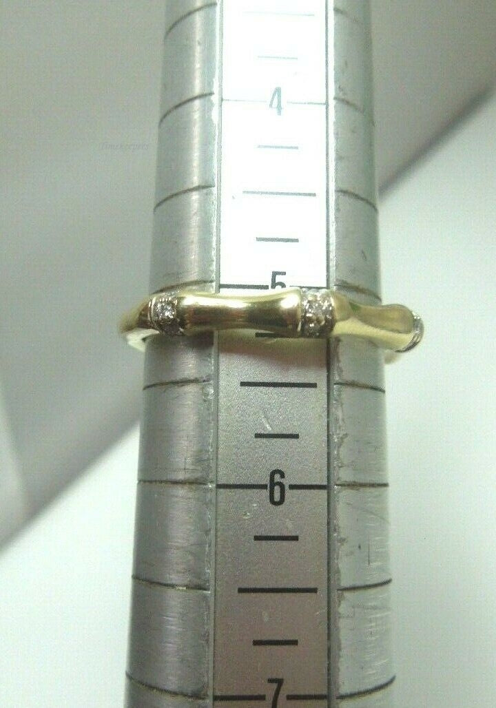 q604 Disney 9kt Yellow Gold Diamond .09 cts Size 5.25 Ring