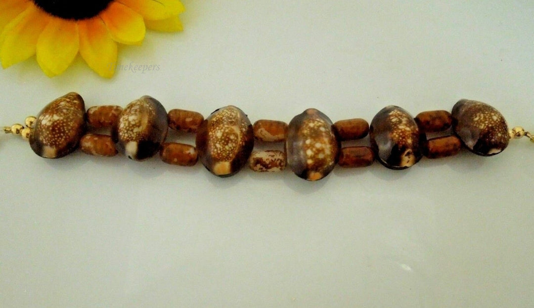 r823 Vintage Handmade Brown White Shell Wood Mounted Bracelet Magnetic Clasp