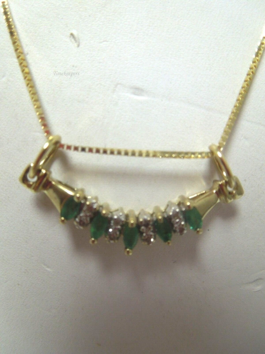 r873 Beautiful 14kt Yellow Gold Emerald Diamond .04 cts Necklace 18" Signed 4.5g