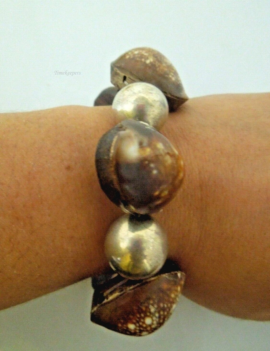 r824 Vintage Handmade Brown White Shell Wood Mounted SS Balls Bracelet Toggle Closure