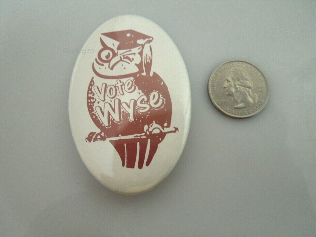 r403 Vote Wyse Oval Owl picture Button Pin