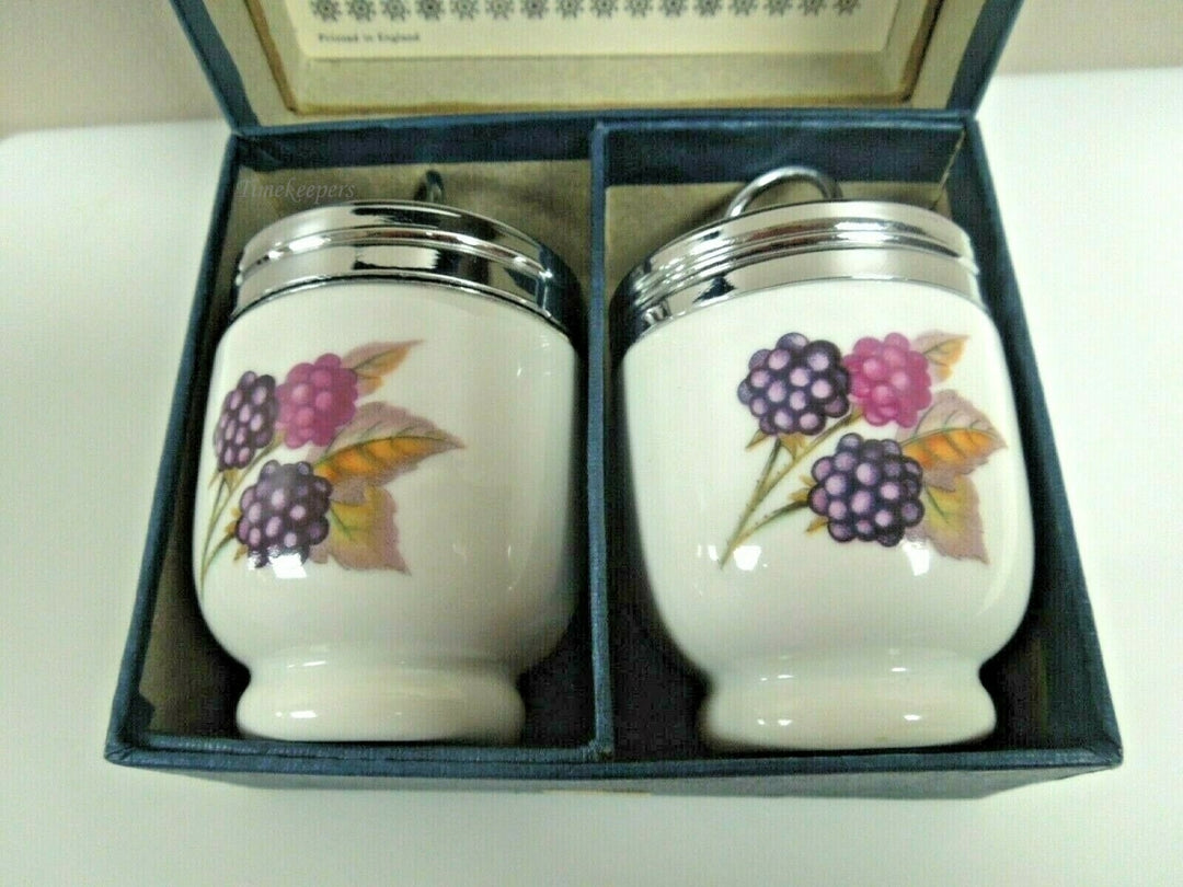 q880 Royal Worcester Egg Coddlers Peach & Berries Evesham Original Box England