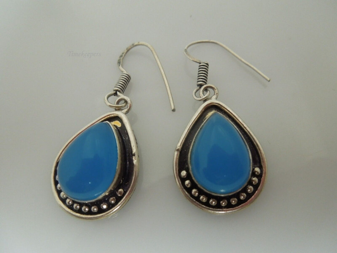 r686 Lovely Pair of Sterling Silver Faux Blue Stone Dangle Earrings