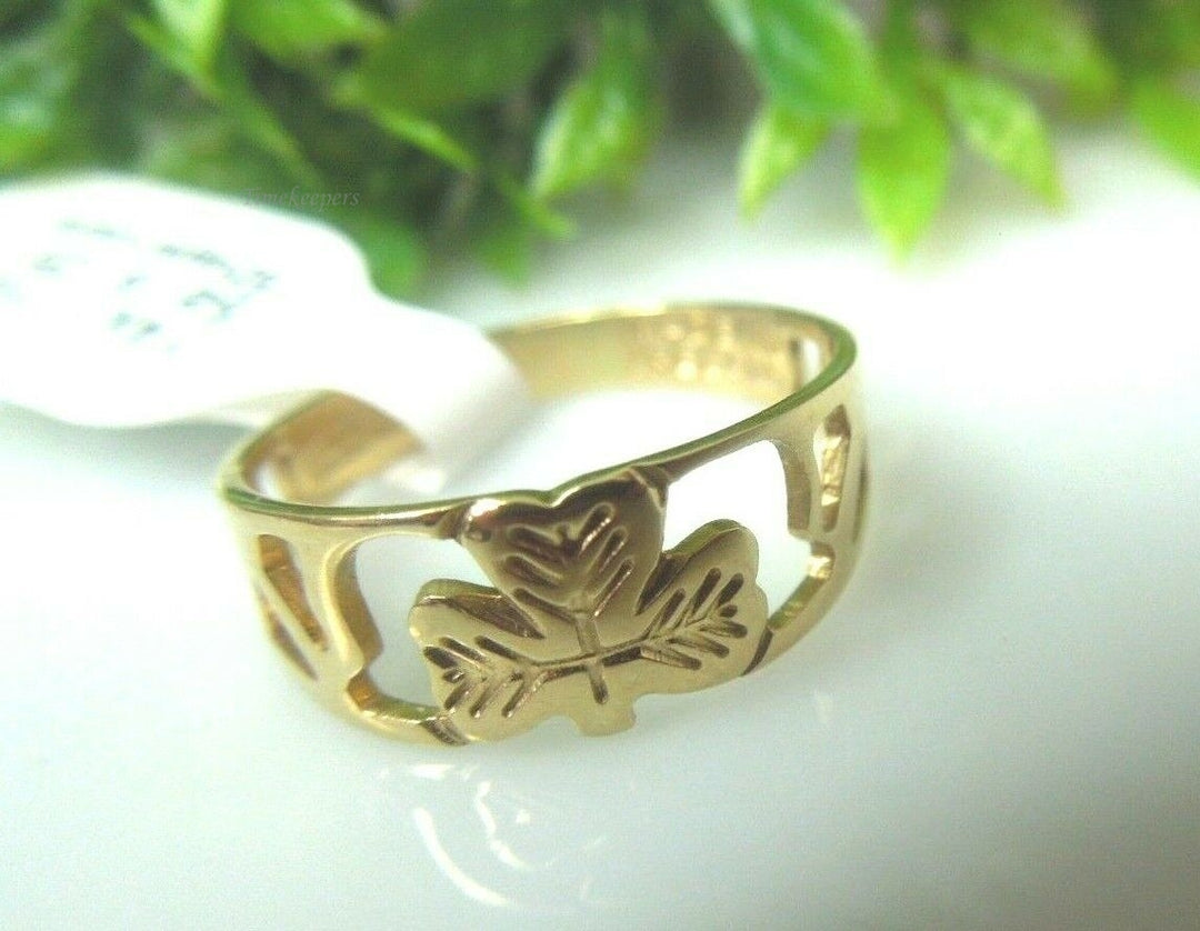 q608 14kt Yellow Gold Shamrock Ring Size 6.25(USA)