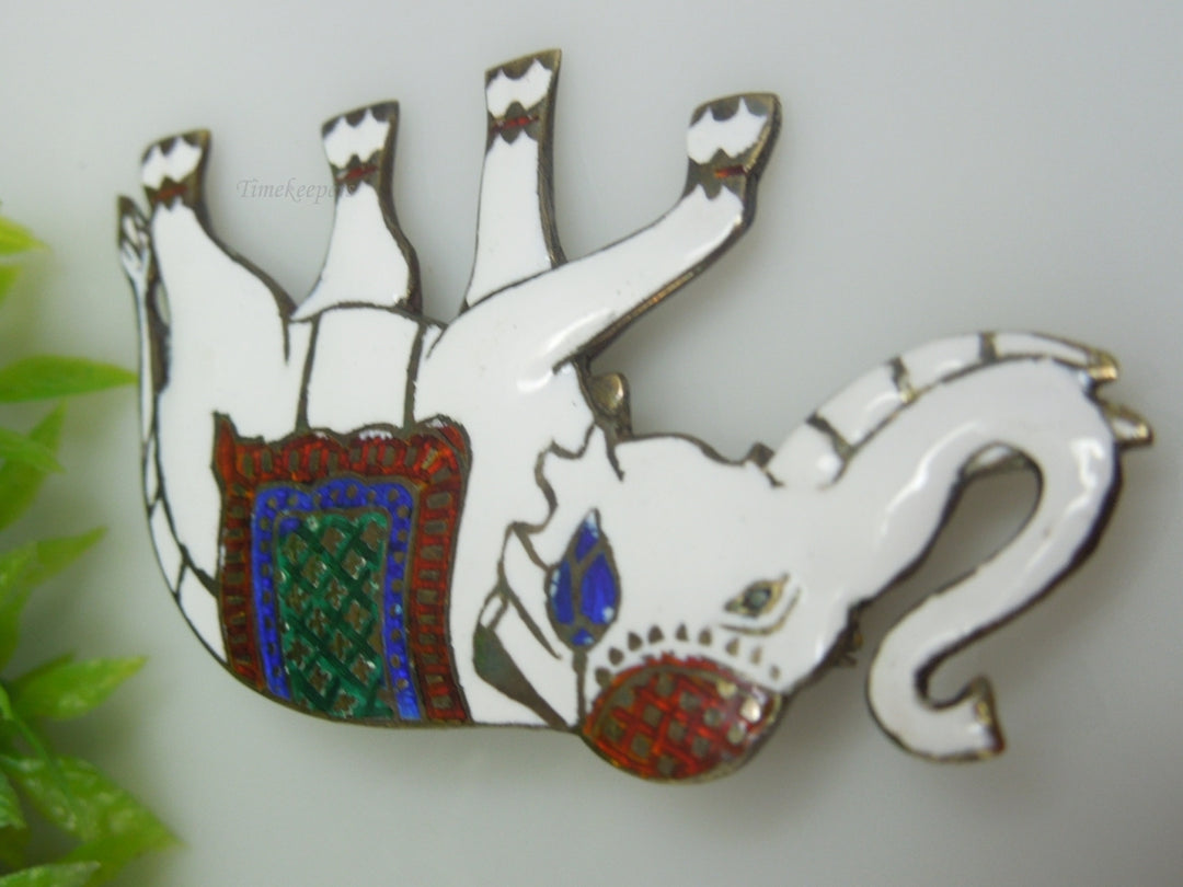 q235 Vintage Sterling Silver Guilloche Enamel Elephant Siam Pin/Brooch/Charm