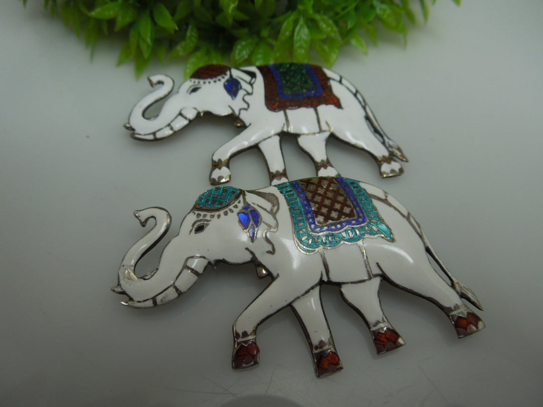 q235 Vintage Sterling Silver Guilloche Enamel Elephant Siam Pin/Brooch/Charm