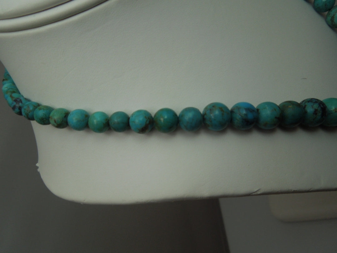 q260 Green Dyed Graduated beaded Necklace 18" with Sterling Silver Clasp