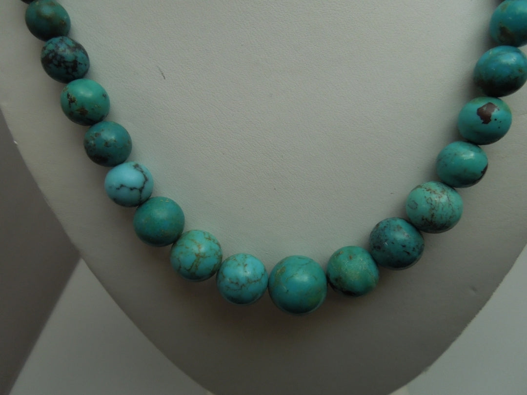 q260 Green Dyed Graduated beaded Necklace 18" with Sterling Silver Clasp