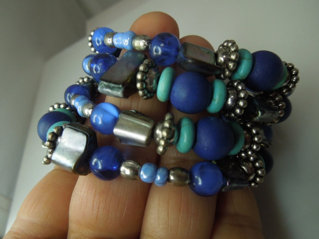 q287 Vintage Blue Coil Spiral Wrap Bardot Bracelet