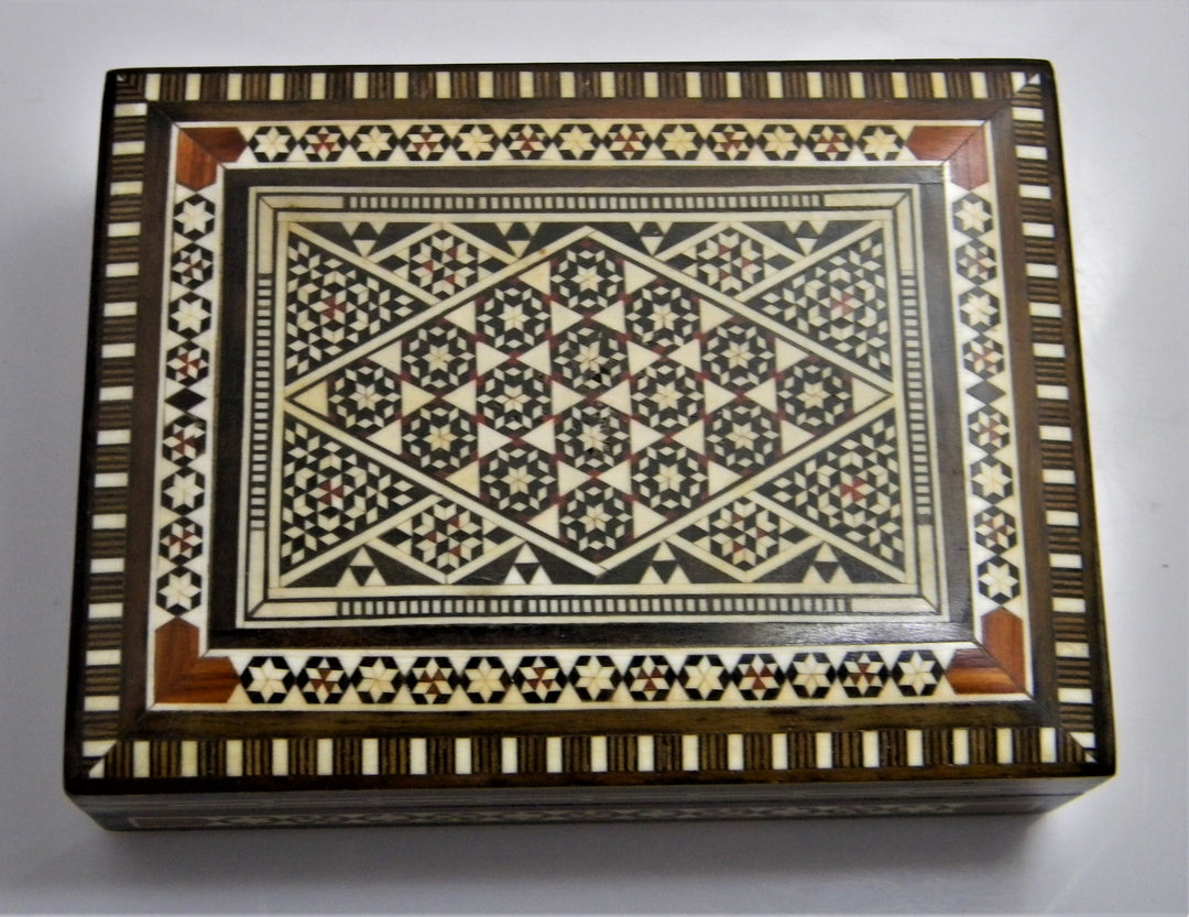 h707 Vintage Rectangle Wood Mosaic inlay Box -Jewelry, Trinket, Whatever