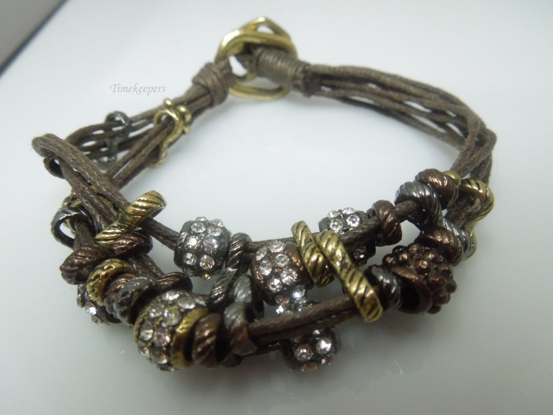 q326 Beautiful Ladies Fashion Bracelet 7.5"