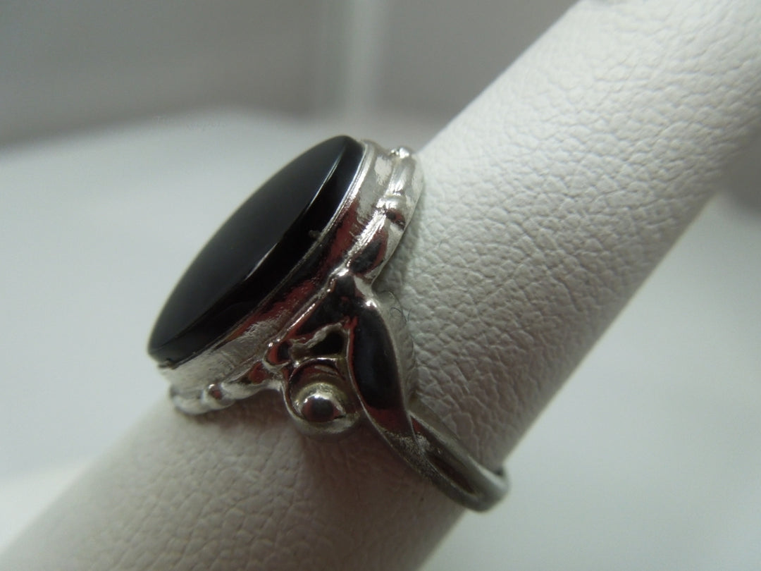 q330 Stunning Sterling Silver 925 Black Onyx Ring Size 5.75