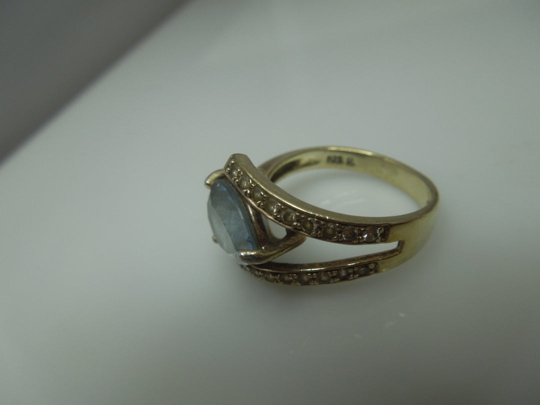 q404 Sterling Silver and Blue Stone Ring Size 8.75(USA)