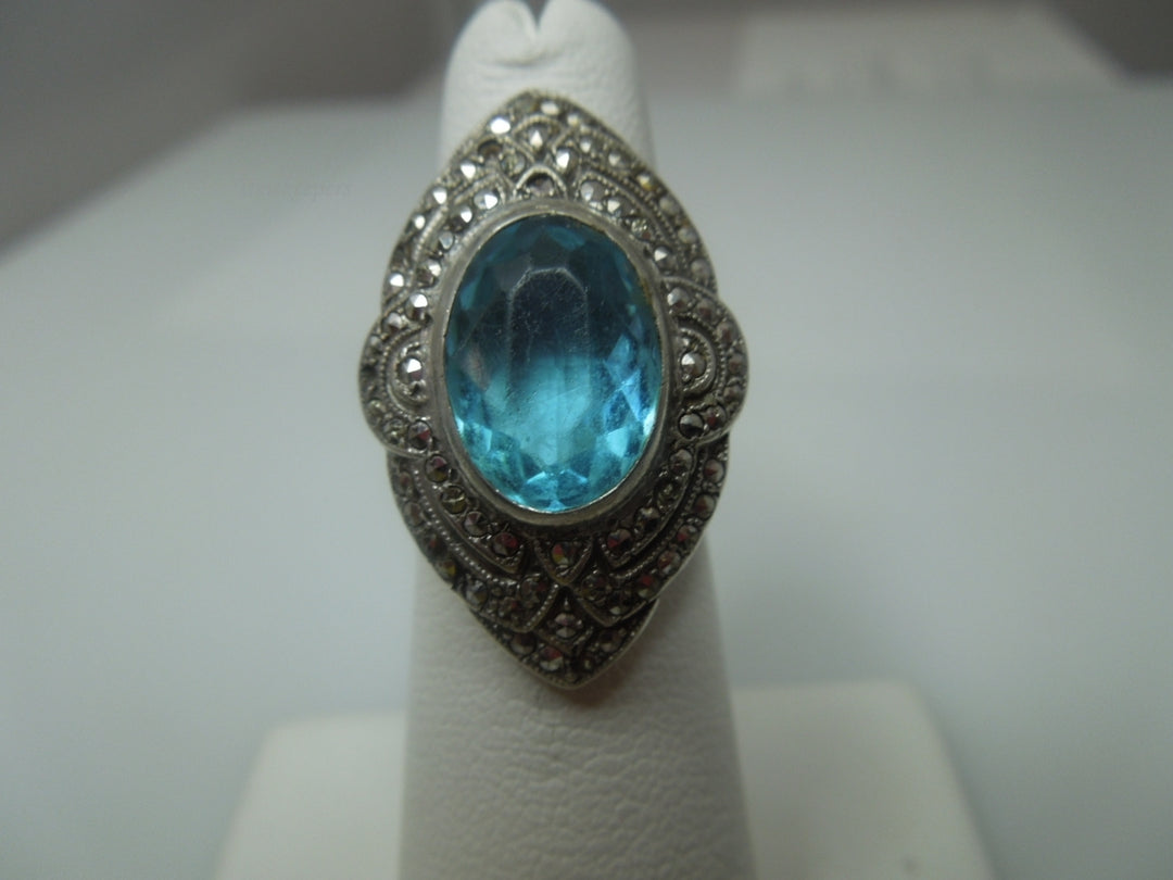 q402 Sterling Silver 925 with Blue Stone Ring Size 5.25(USA) 4.5 g