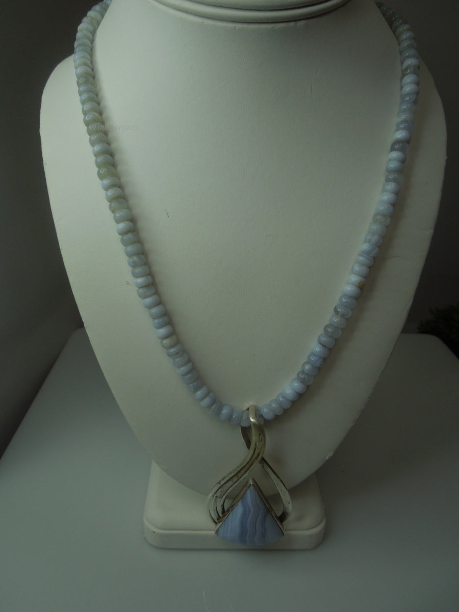 q344 Beautiful Blue Lace Agate Beads with Sterling Silver Clasp and Pendant