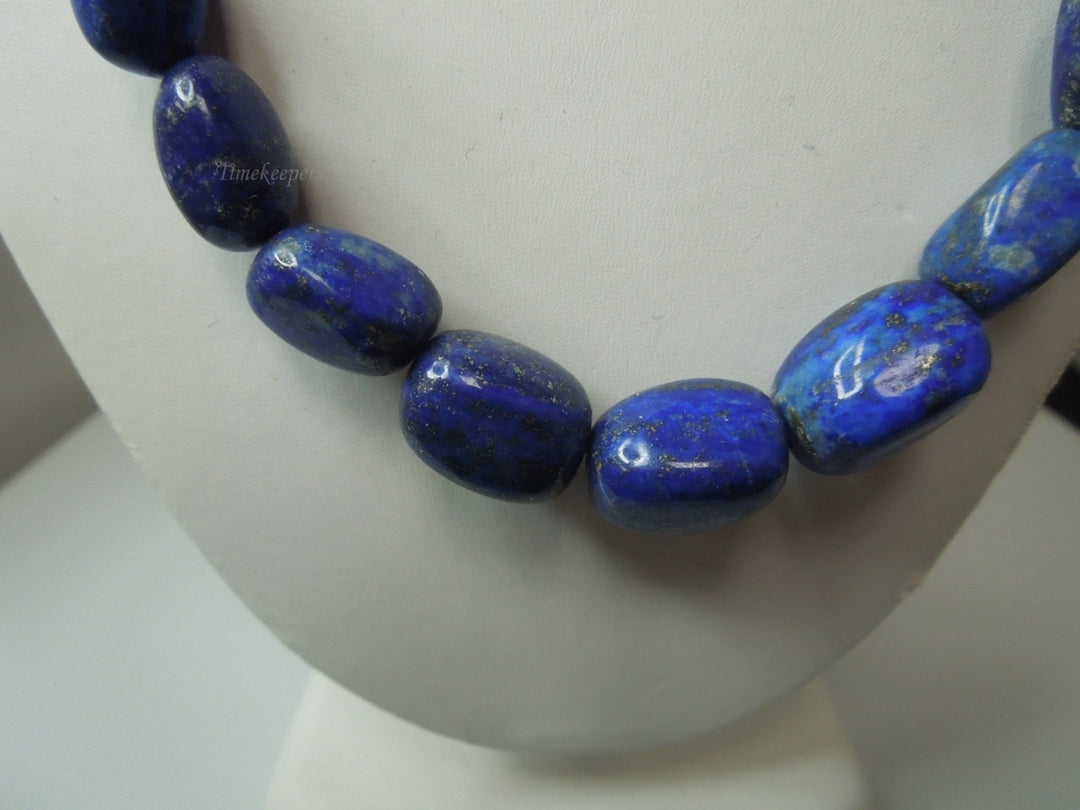 q354 Lapis lazuli Graduated Beads and Sterling Silver Clasp