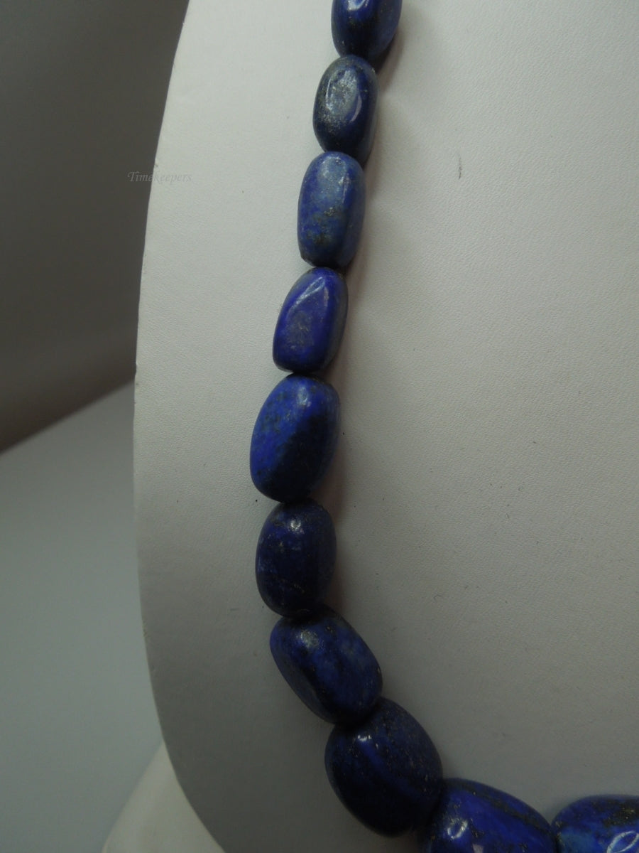 q354 Lapis lazuli Graduated Beads and Sterling Silver Clasp