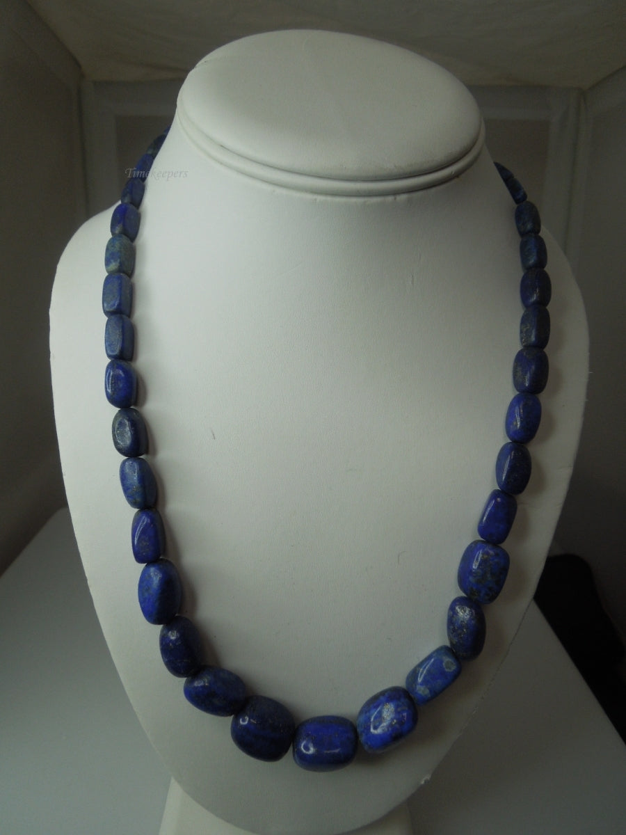 q354 Lapis lazuli Graduated Beads and Sterling Silver Clasp