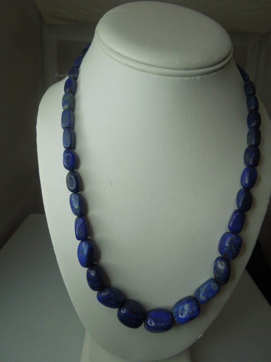 q354 Lapis lazuli Graduated Beads and Sterling Silver Clasp