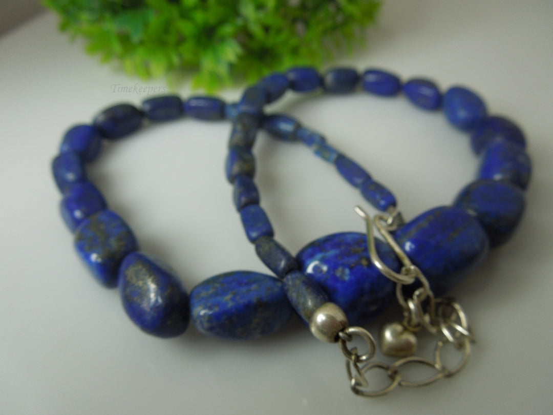 q354 Lapis lazuli Graduated Beads and Sterling Silver Clasp