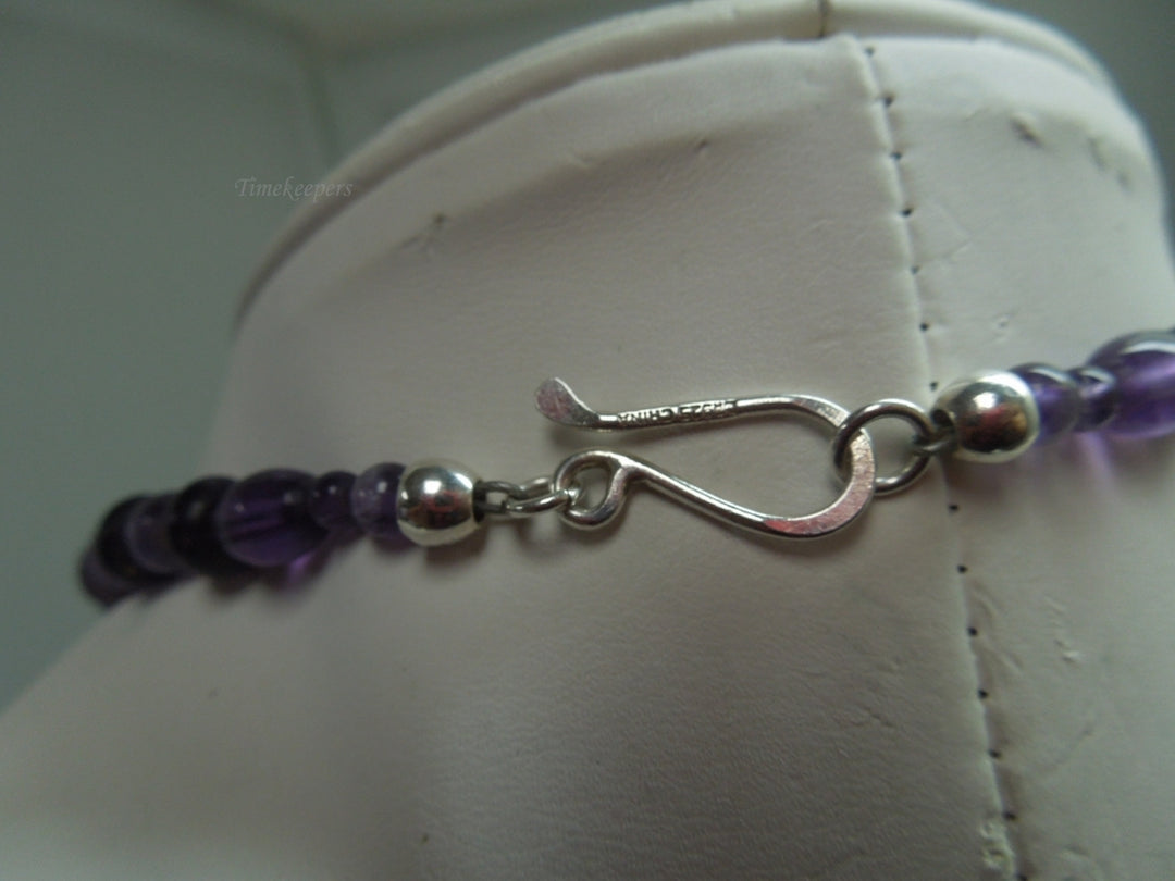 q365 Beautiful Amethyst Graduated Beads with Sterling Silver Clasp