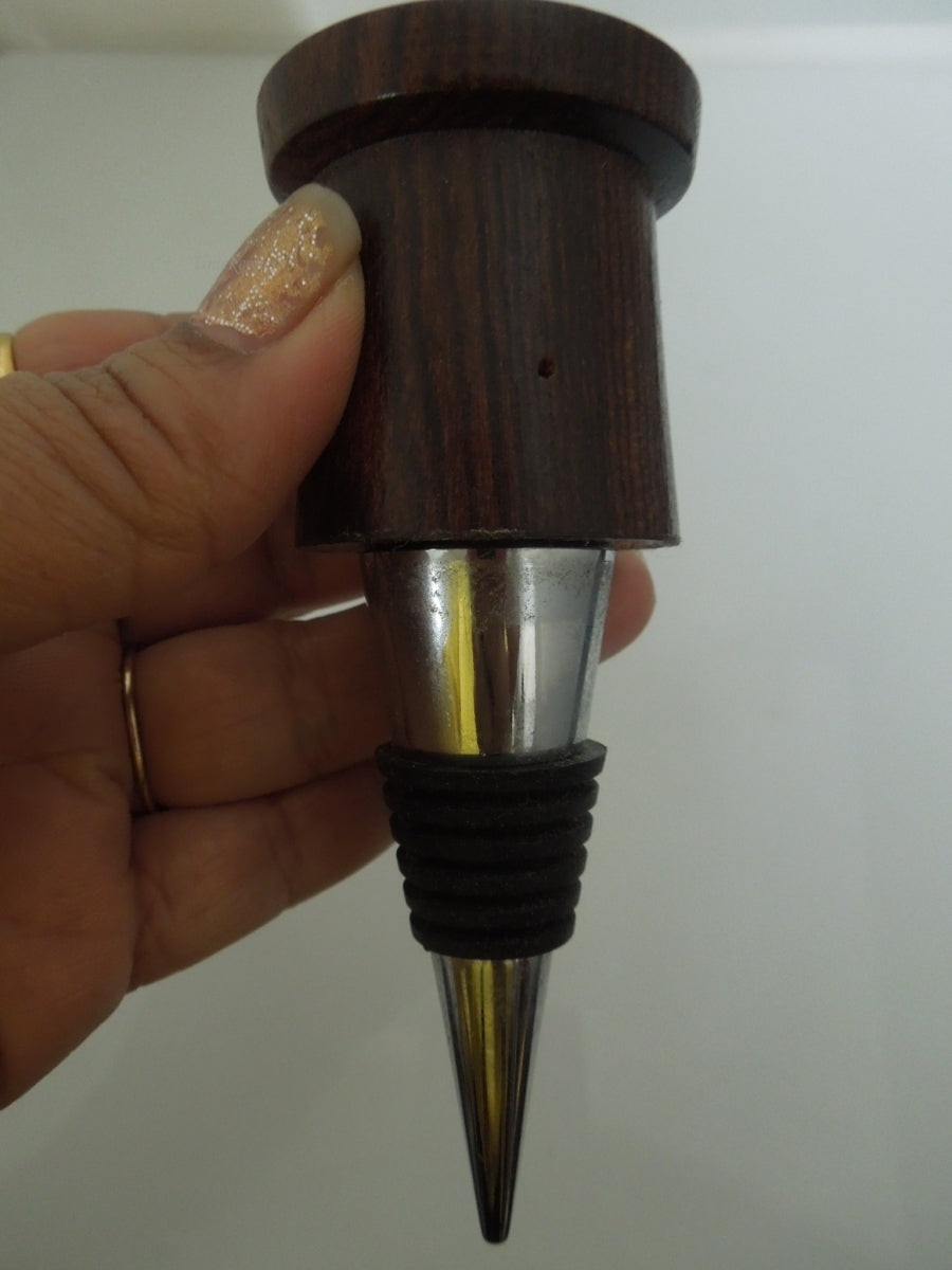 r701 Handcrafted Wooden Wine Stopper