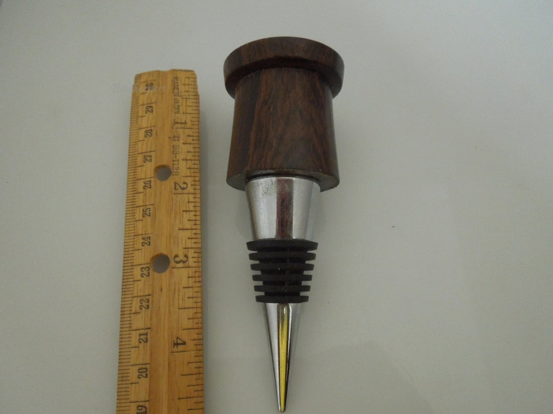 r701 Handcrafted Wooden Wine Stopper