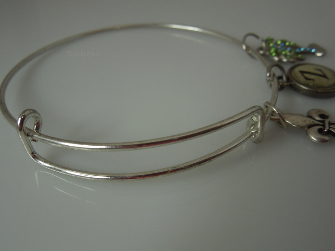 q388 Silver Tone Charms Bracelet Bangle Size  8"