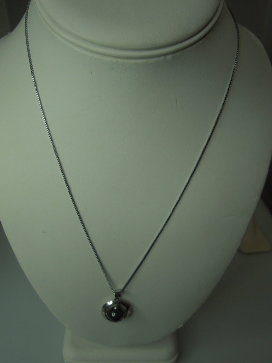 q408 Fabulous Sterling Silver Chain and Pendant Necklace