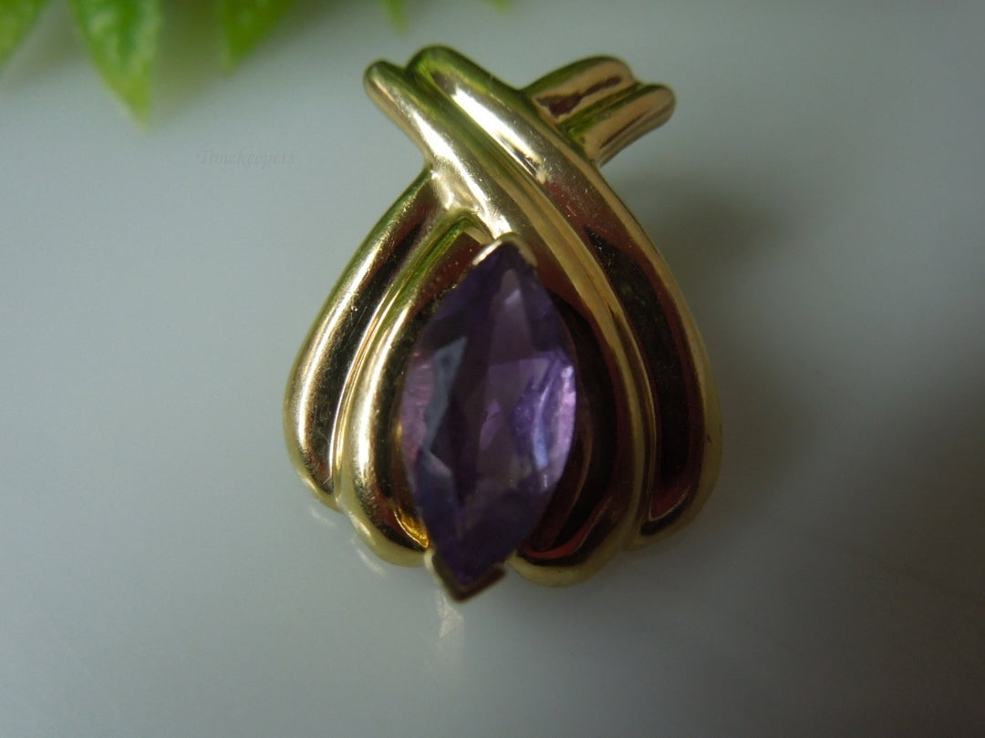 q419 Gorgeous 10kt Yellow Gold Amethyst Pendant Charm