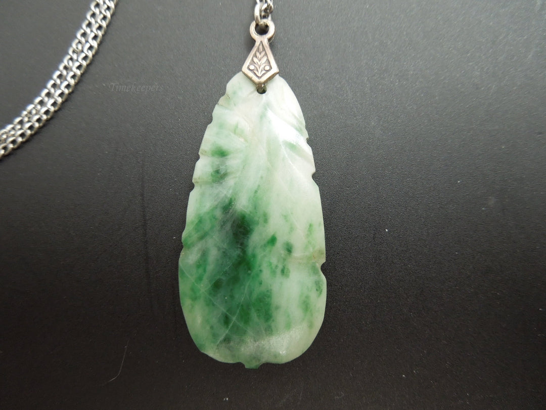 b923 Pretty Carved Jadeite Stone Pendant on a 24" Sterling Silver Necklace