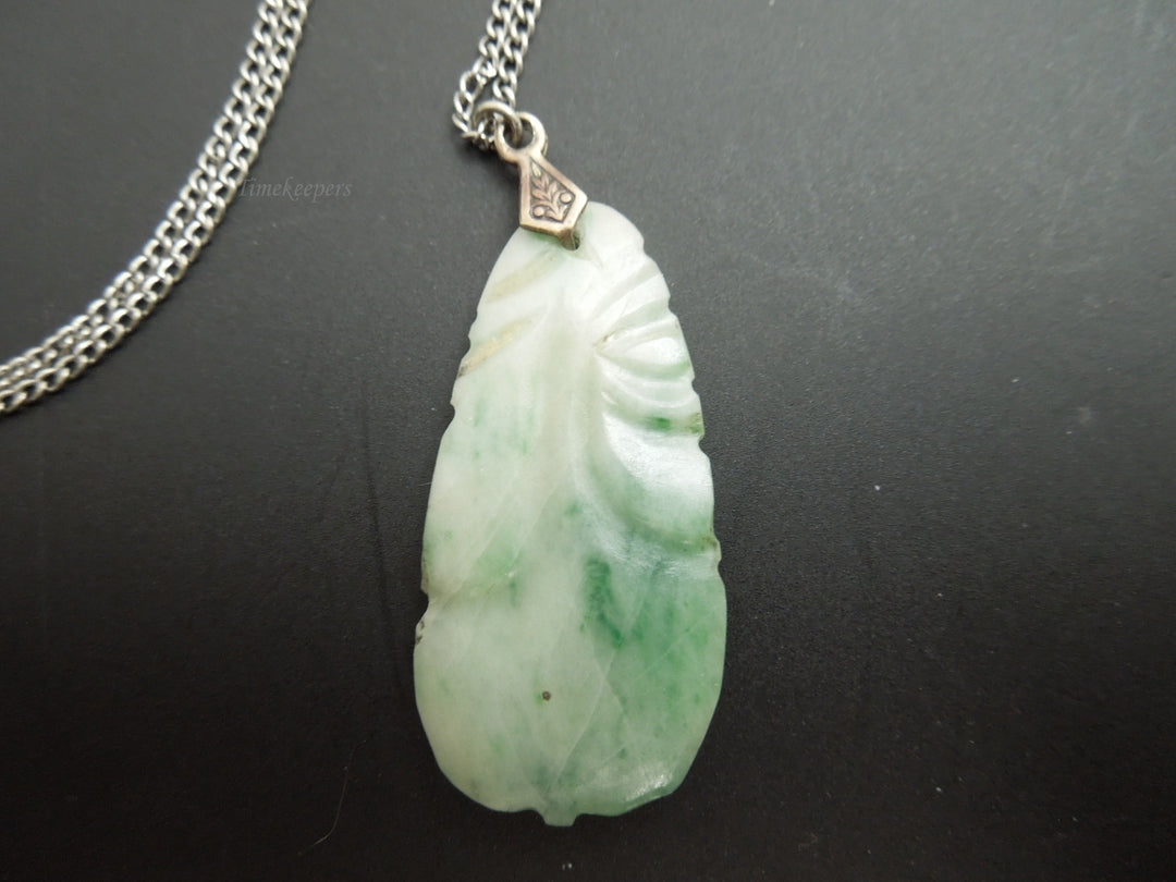 b923 Pretty Carved Jadeite Stone Pendant on a 24" Sterling Silver Necklace