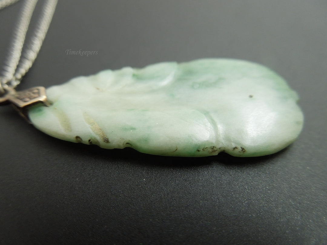 b923 Pretty Carved Jadeite Stone Pendant on a 24" Sterling Silver Necklace