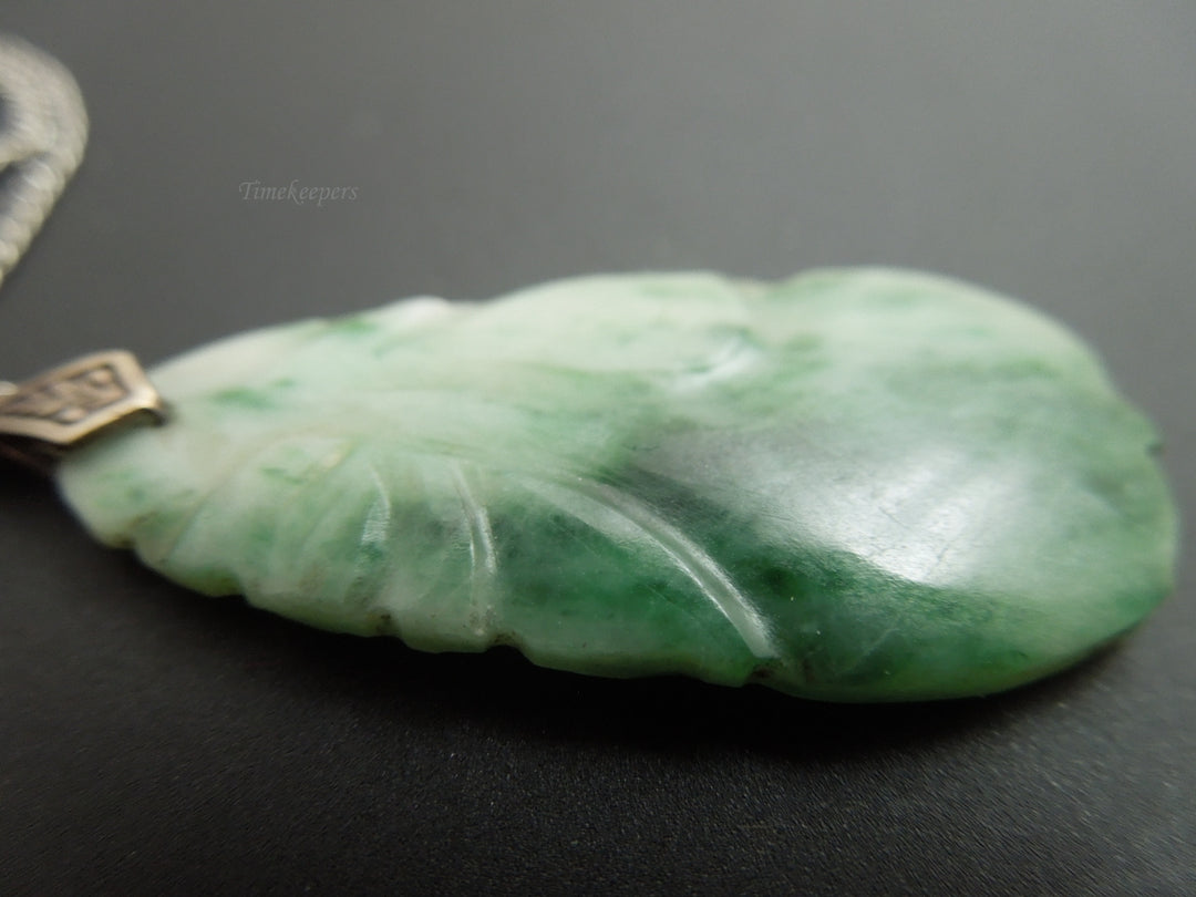 b923 Pretty Carved Jadeite Stone Pendant on a 24" Sterling Silver Necklace