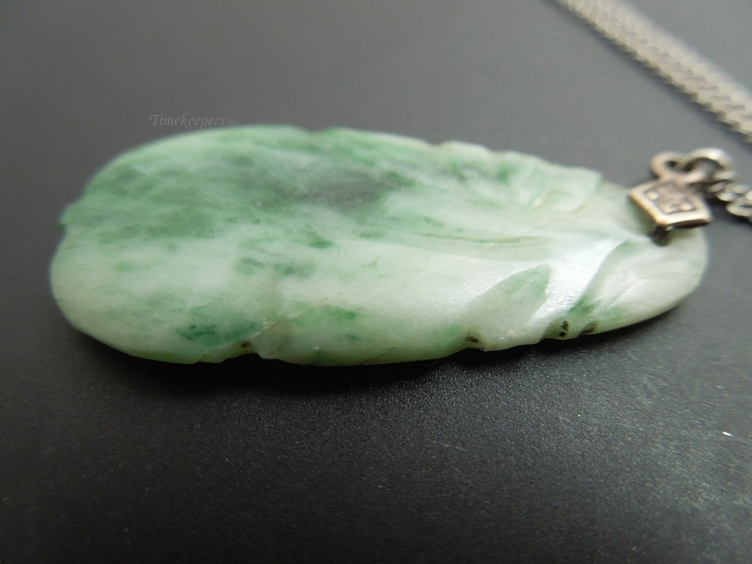 b923 Pretty Carved Jadeite Stone Pendant on a 24" Sterling Silver Necklace