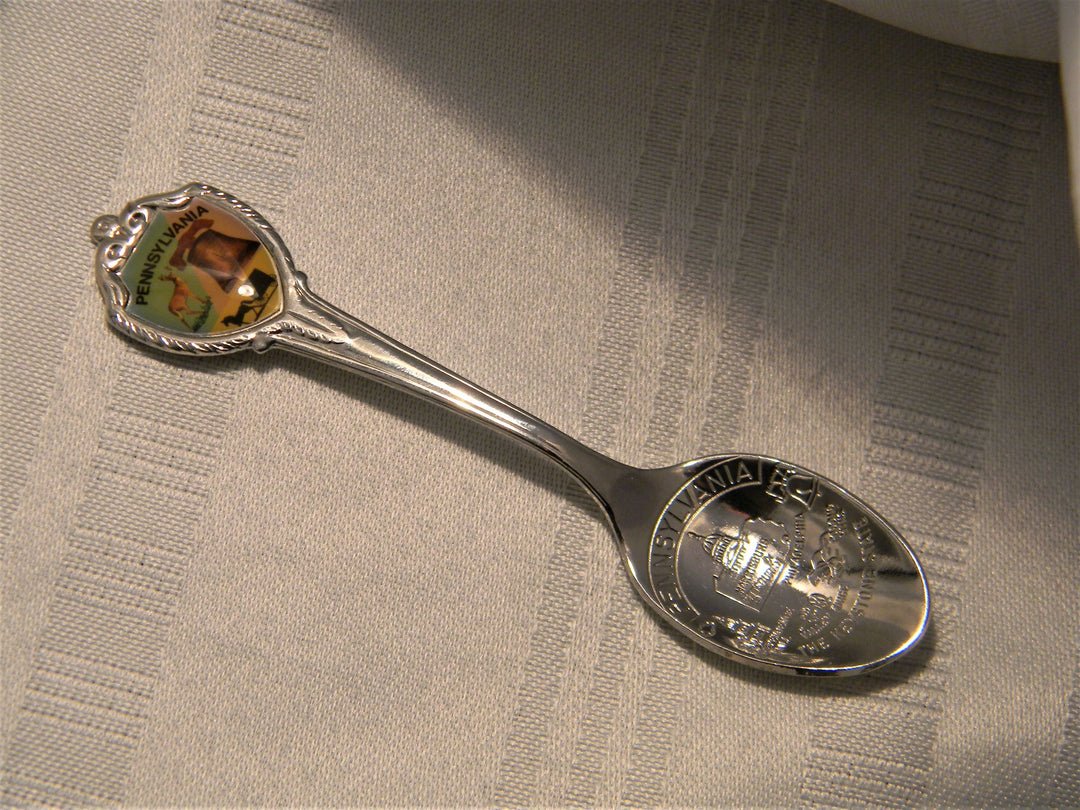 j662 Nice Preowned Collector Spoon from Pennslyvania